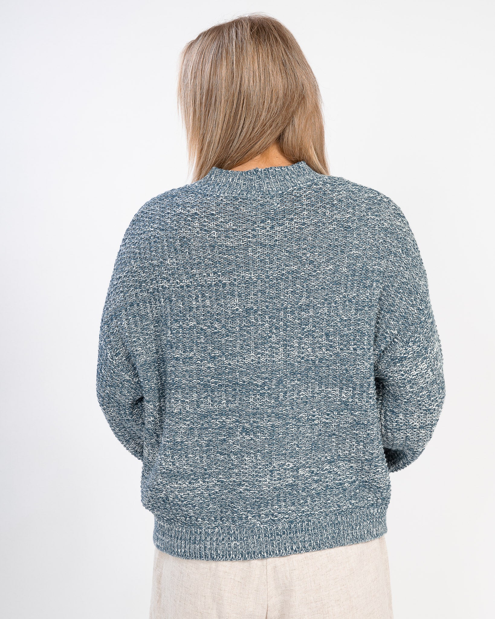 On Cloud 9 Pullover