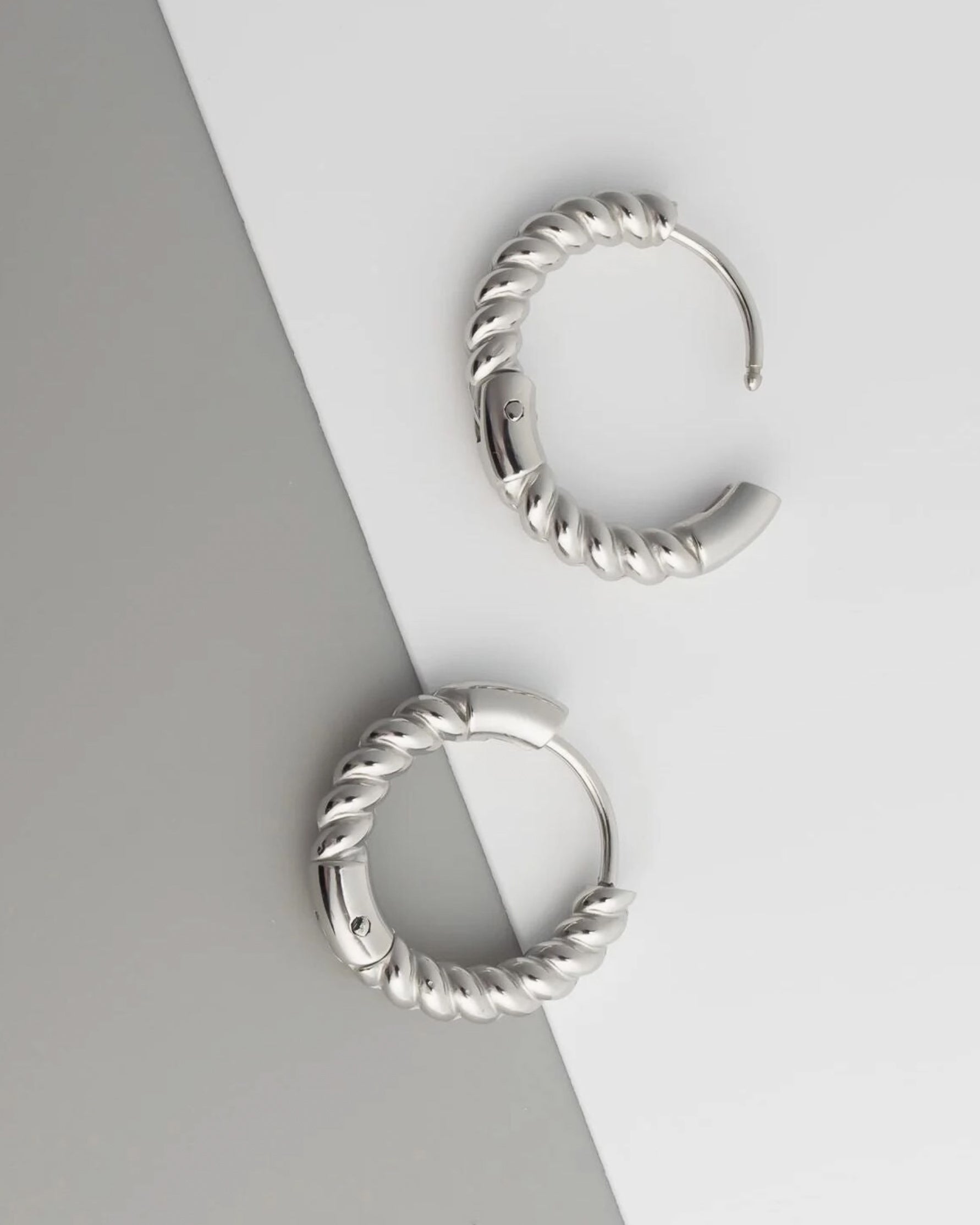 Twist & Turn Hoops