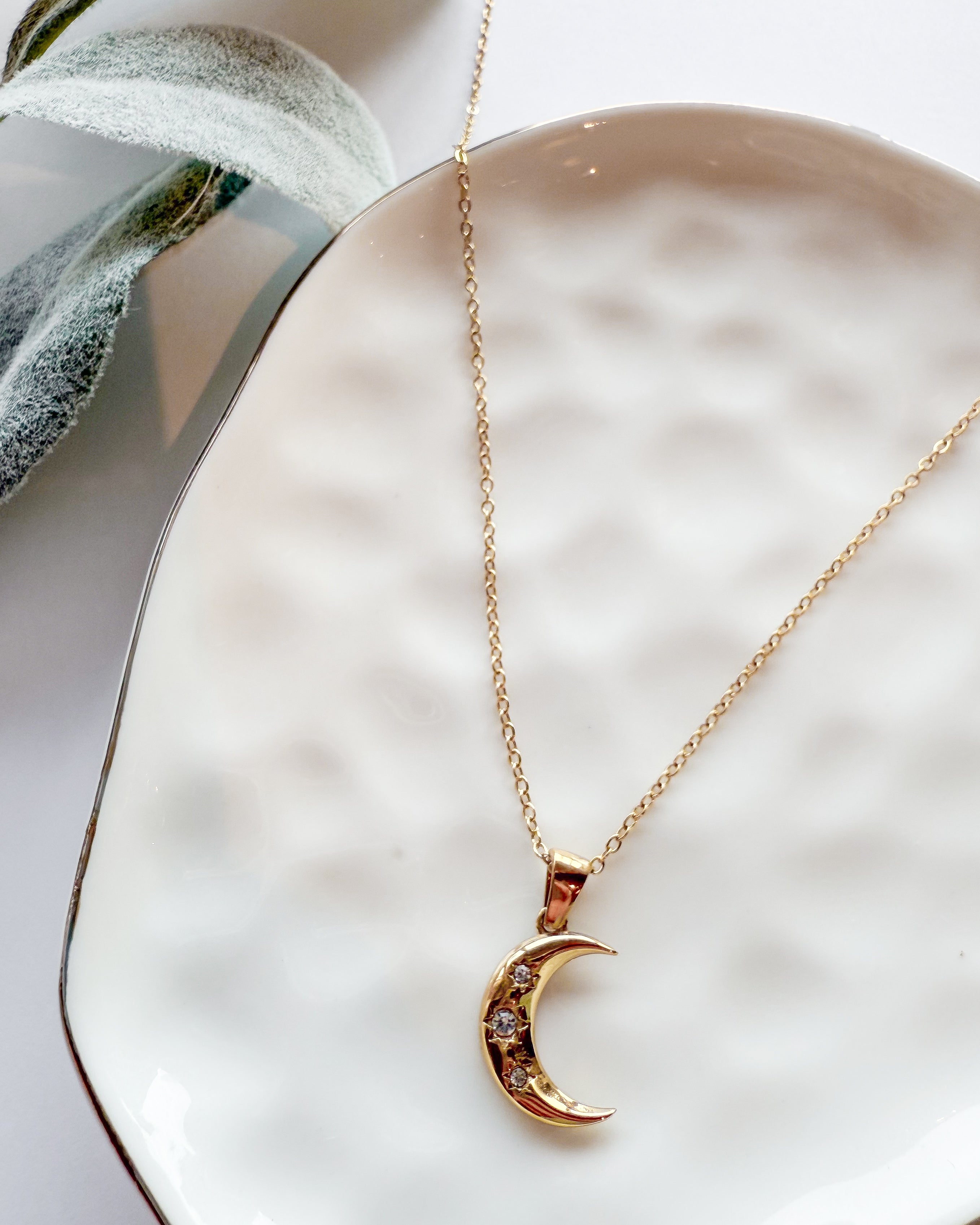 Delia Necklace