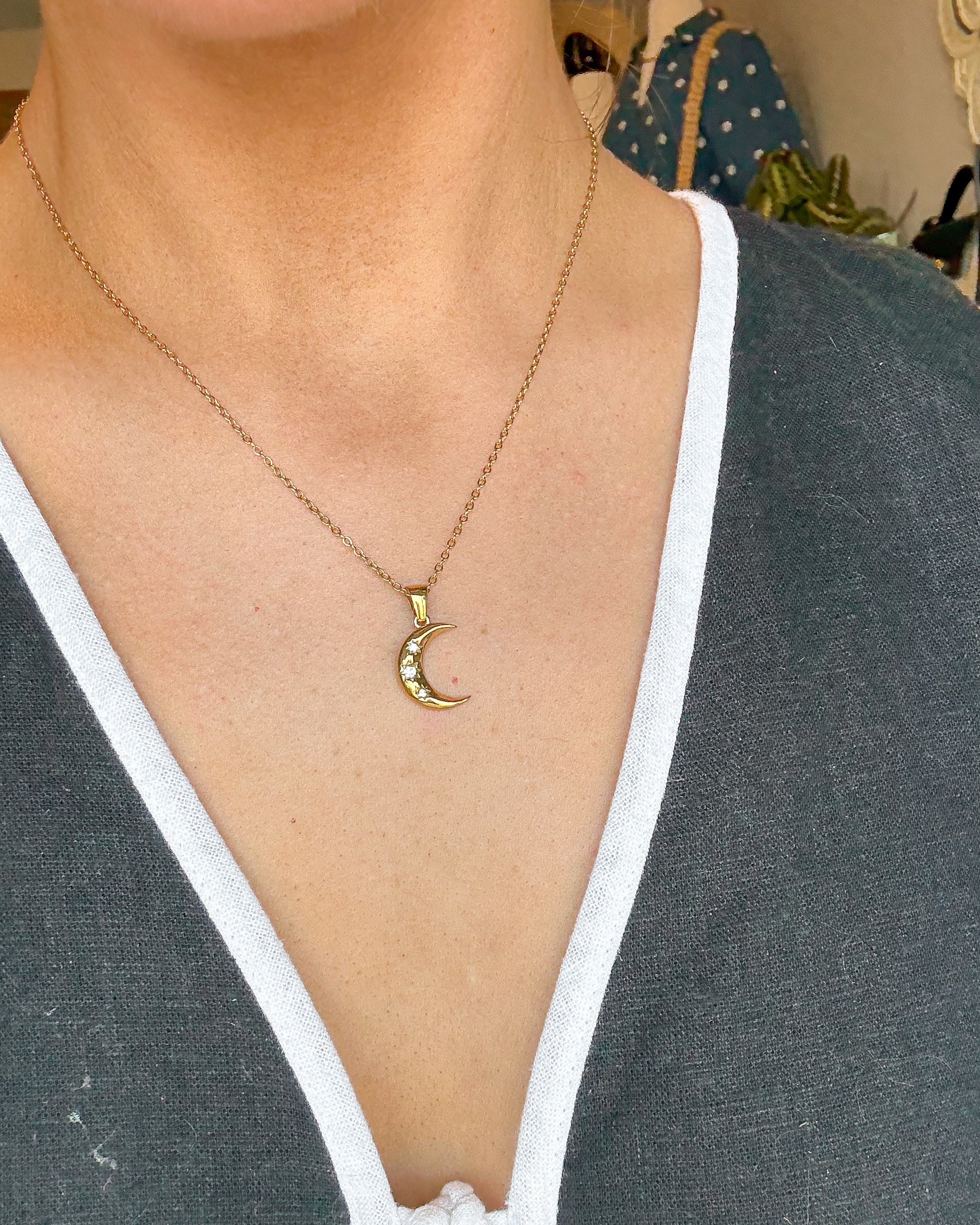 Delia Necklace