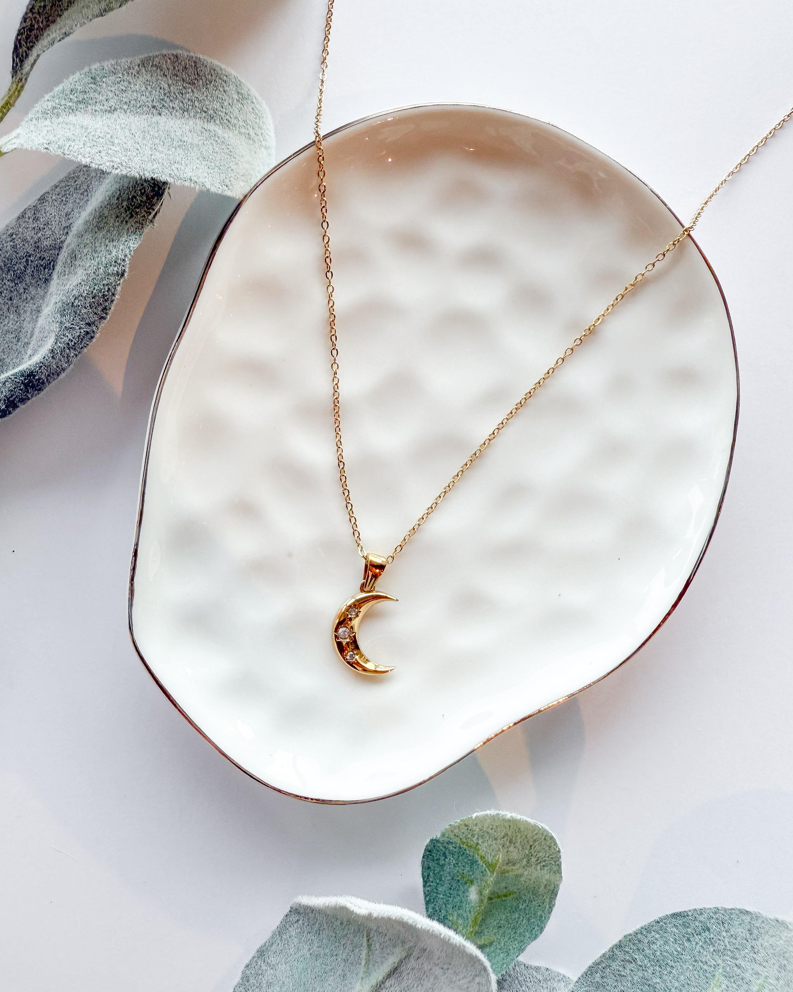 Delia Necklace